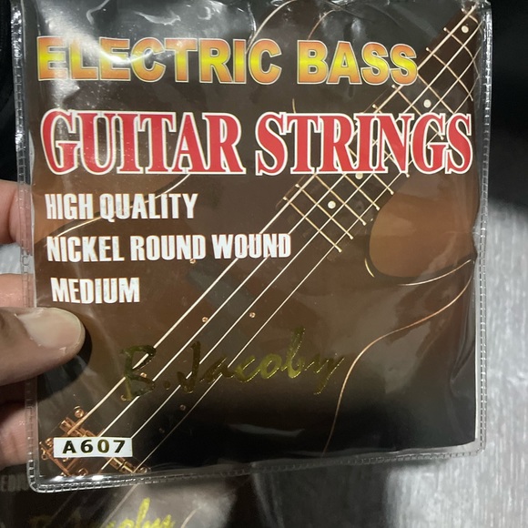 Electric bass string sets 2 packs new - Picture 2 of 4